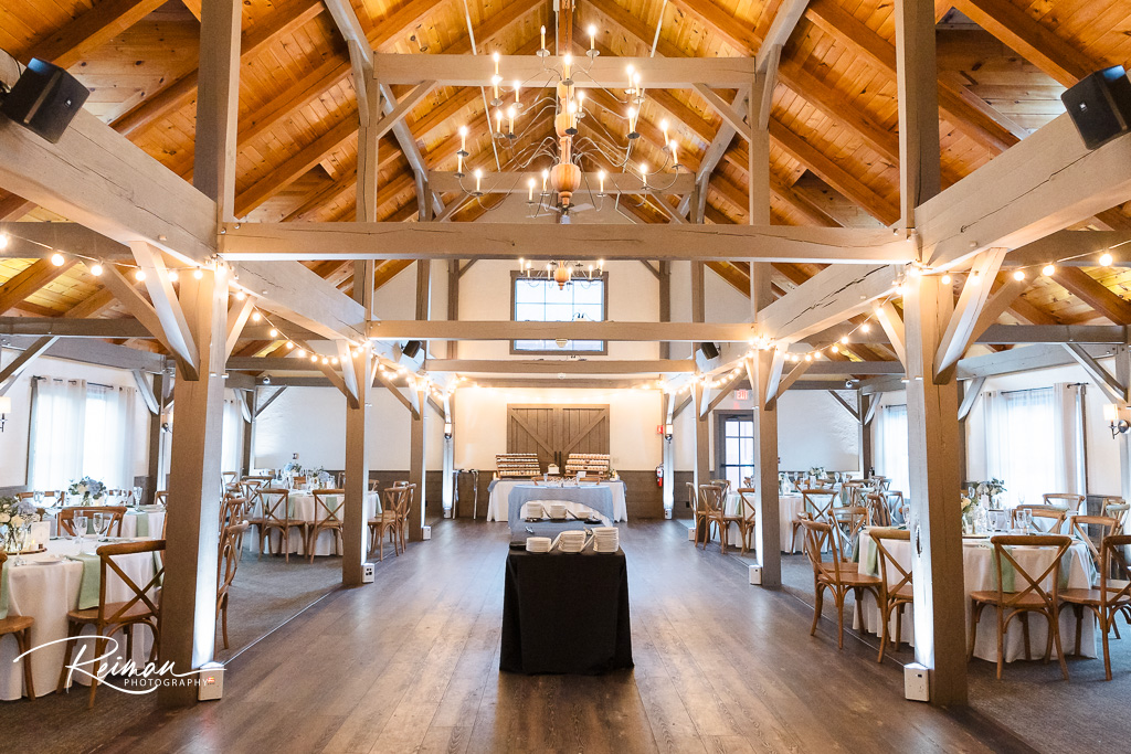 Fall Wedding at the Barn at Wight Farm, Wedding, Barn at Wight Farm, Reiman Photography, Worcester Wedding Photographer, Boston Wedding Photographer, Sturbridge Wedding Photographer, Fall Wedding, Barn Wedding