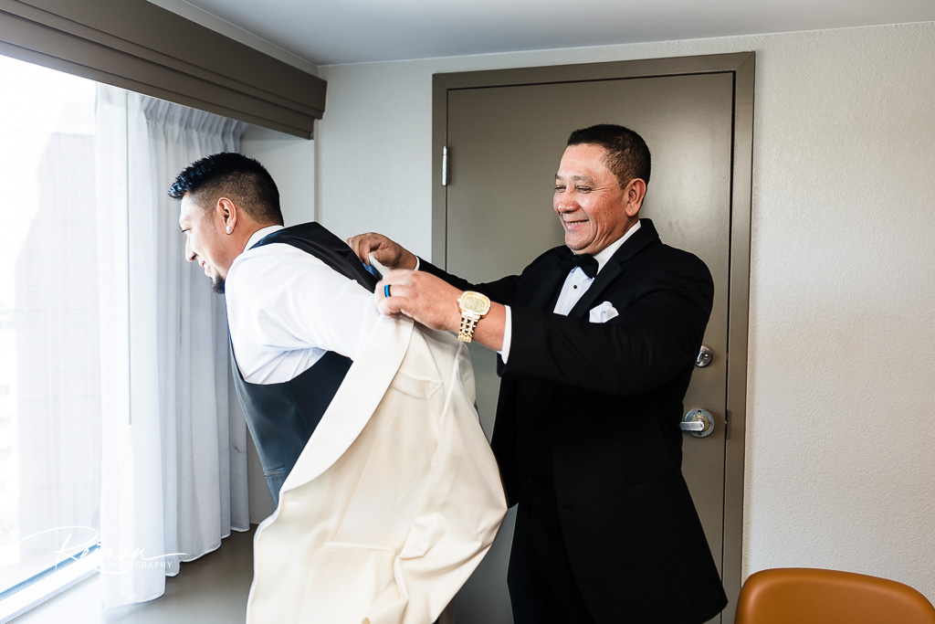 Marriot Boston-Quincy, Wedding, Reiman Photography, Boston Wedding Photographer, Worcester Wedding Photographer, Elegant Wedding, Marriot Boston-Quincy Wedding, Summer Wedding