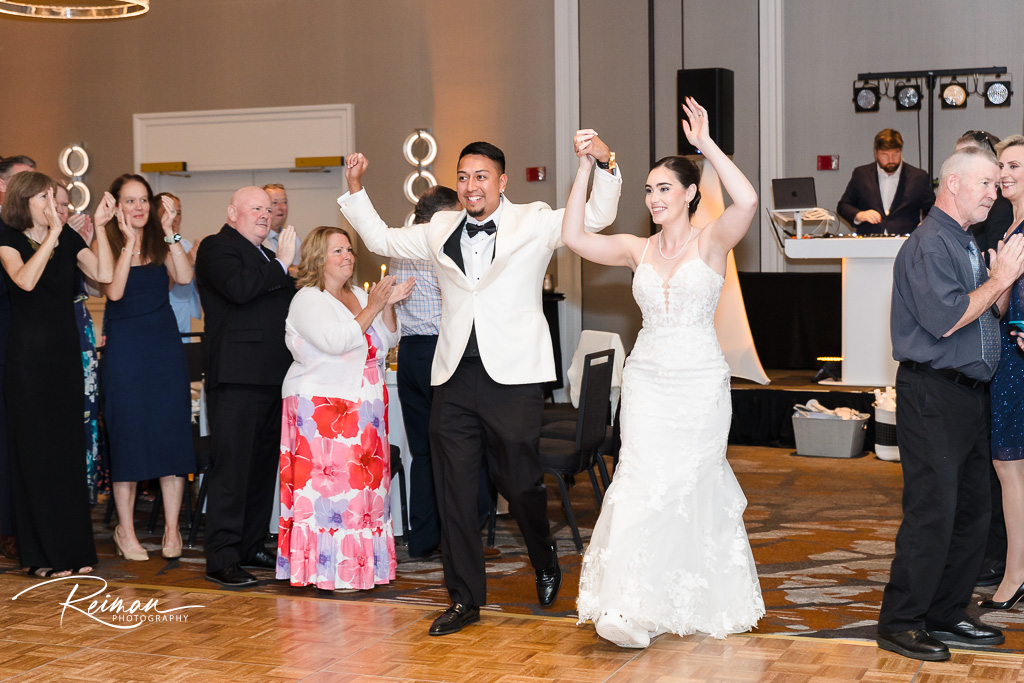 Marriot Boston-Quincy, Wedding, Reiman Photography, Boston Wedding Photographer, Worcester Wedding Photographer, Elegant Wedding, Marriot Boston-Quincy Wedding, Summer Wedding