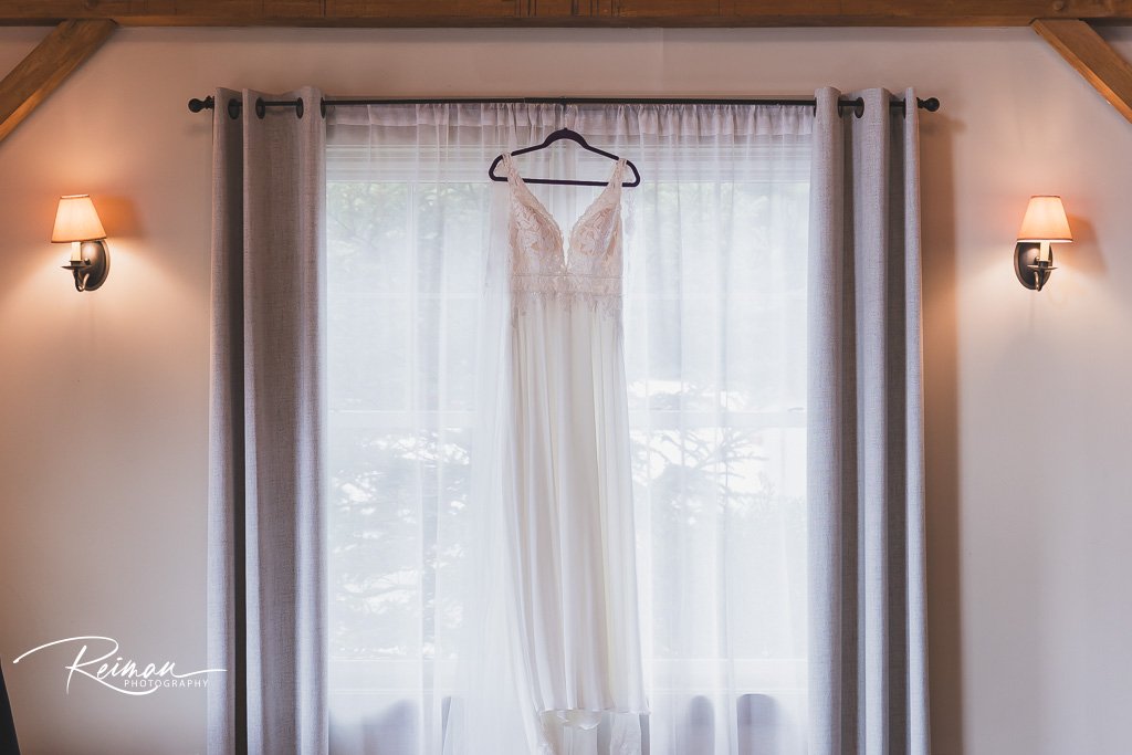 Wedding at the Barn at Wight Farm, Wedding, Barn at Wight Farm, Reiman Photography, Worcester Wedding Photographer, Boston Wedding Photographer, Sturbridge Wedding Photographer, Summer Wedding, Barn Wedding