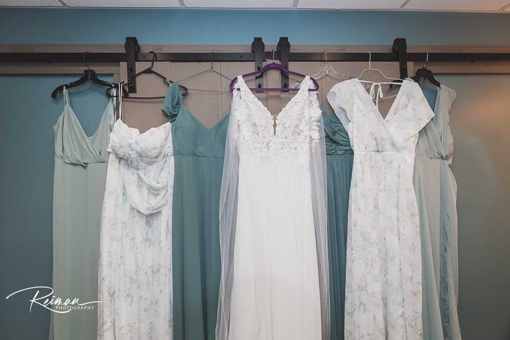 Wedding at the Barn at Wight Farm, Wedding, Barn at Wight Farm, Reiman Photography, Worcester Wedding Photographer, Boston Wedding Photographer, Sturbridge Wedding Photographer, Summer Wedding, Barn Wedding