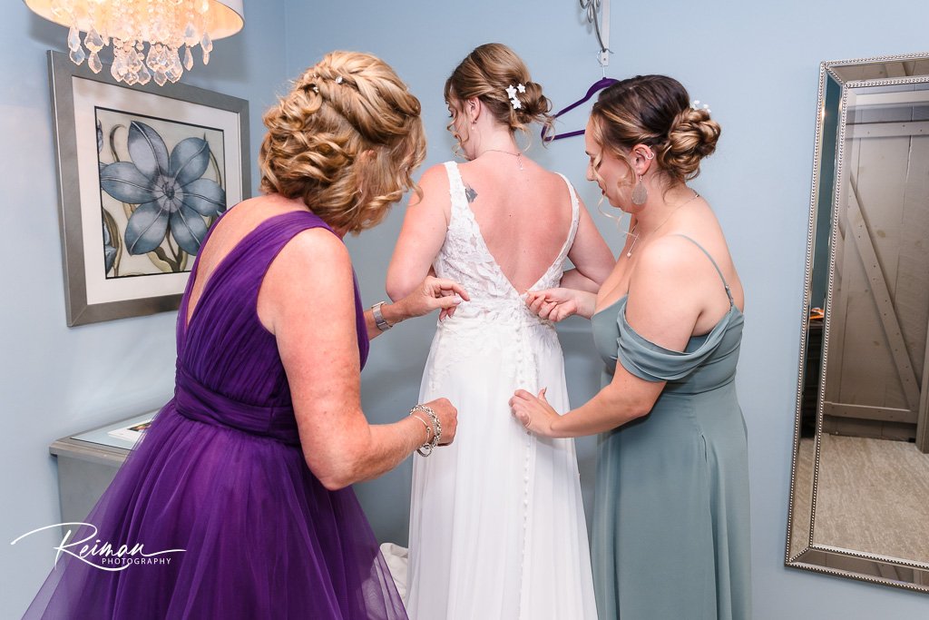 Wedding at the Barn at Wight Farm, Wedding, Barn at Wight Farm, Reiman Photography, Worcester Wedding Photographer, Boston Wedding Photographer, Sturbridge Wedding Photographer, Summer Wedding, Barn Wedding