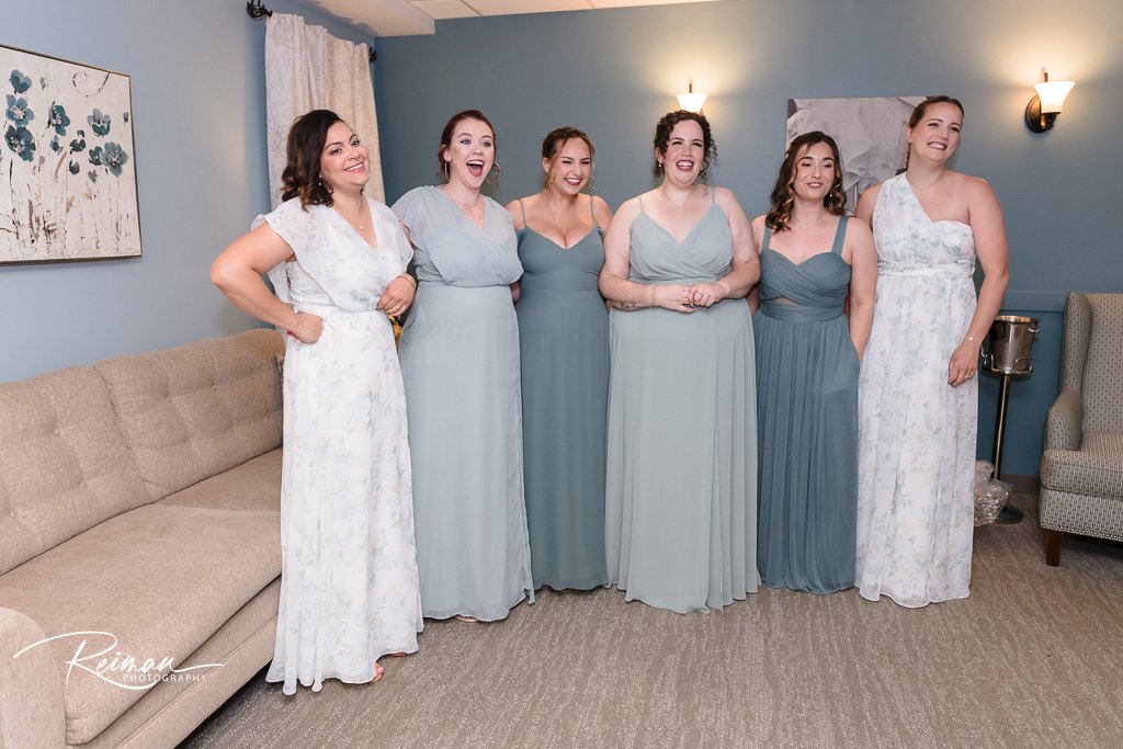 Wedding at the Barn at Wight Farm, Wedding, Barn at Wight Farm, Reiman Photography, Worcester Wedding Photographer, Boston Wedding Photographer, Sturbridge Wedding Photographer, Summer Wedding, Barn Wedding