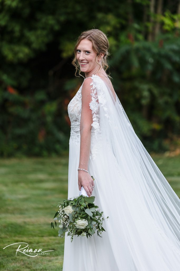 Wedding at the Barn at Wight Farm, Wedding, Barn at Wight Farm, Reiman Photography, Worcester Wedding Photographer, Boston Wedding Photographer, Sturbridge Wedding Photographer, Summer Wedding, Barn Wedding