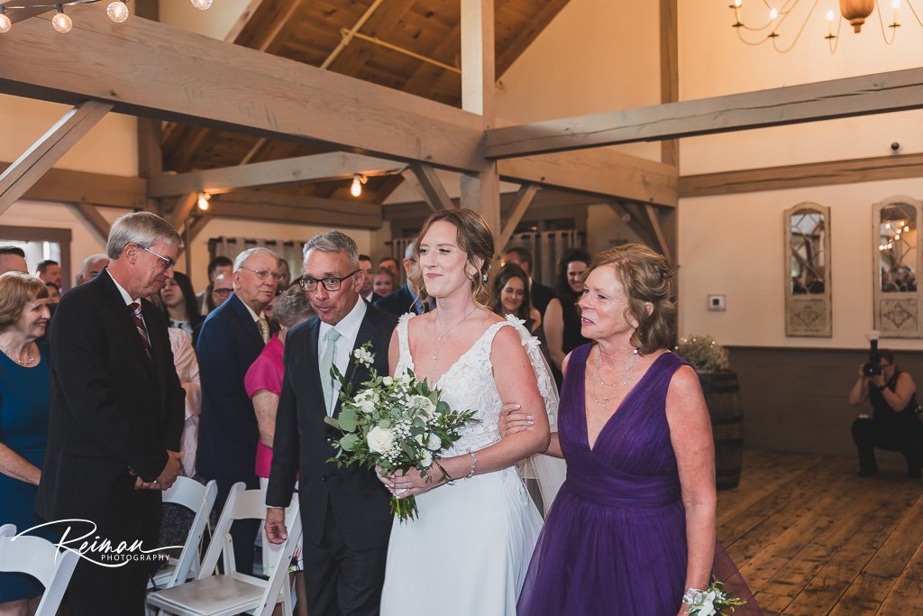 Wedding at the Barn at Wight Farm, Wedding, Barn at Wight Farm, Reiman Photography, Worcester Wedding Photographer, Boston Wedding Photographer, Sturbridge Wedding Photographer, Summer Wedding, Barn Wedding