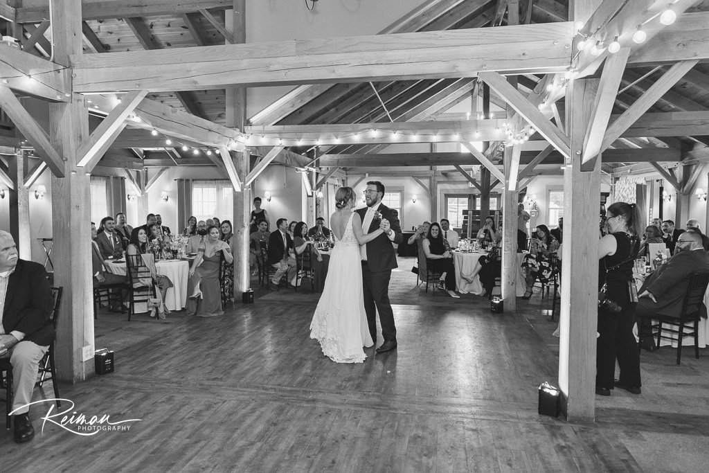 Wedding at the Barn at Wight Farm, Wedding, Barn at Wight Farm, Reiman Photography, Worcester Wedding Photographer, Boston Wedding Photographer, Sturbridge Wedding Photographer, Summer Wedding, Barn Wedding