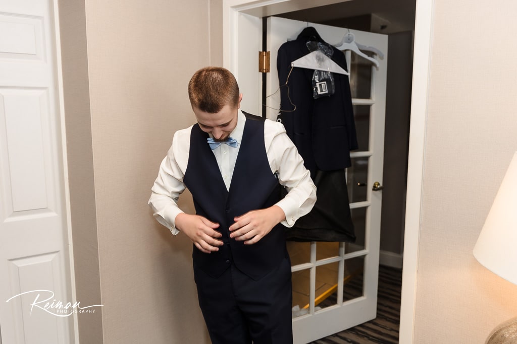 Summer Wedding, Colonial Hotel Wedding, Colonial Hotel, Reiman Photography, Worcester Wedding Photography, Boston Wedding Photographer, Gardner Wedding Photographer