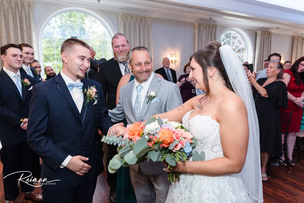 Summer Wedding, Colonial Hotel Wedding, Colonial Hotel, Reiman Photography, Worcester Wedding Photography, Boston Wedding Photographer, Gardner Wedding Photographer