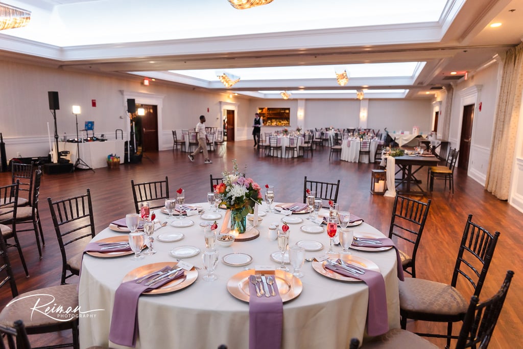 Summer Wedding, Colonial Hotel Wedding, Colonial Hotel, Reiman Photography, Worcester Wedding Photography, Boston Wedding Photographer, Gardner Wedding Photographer