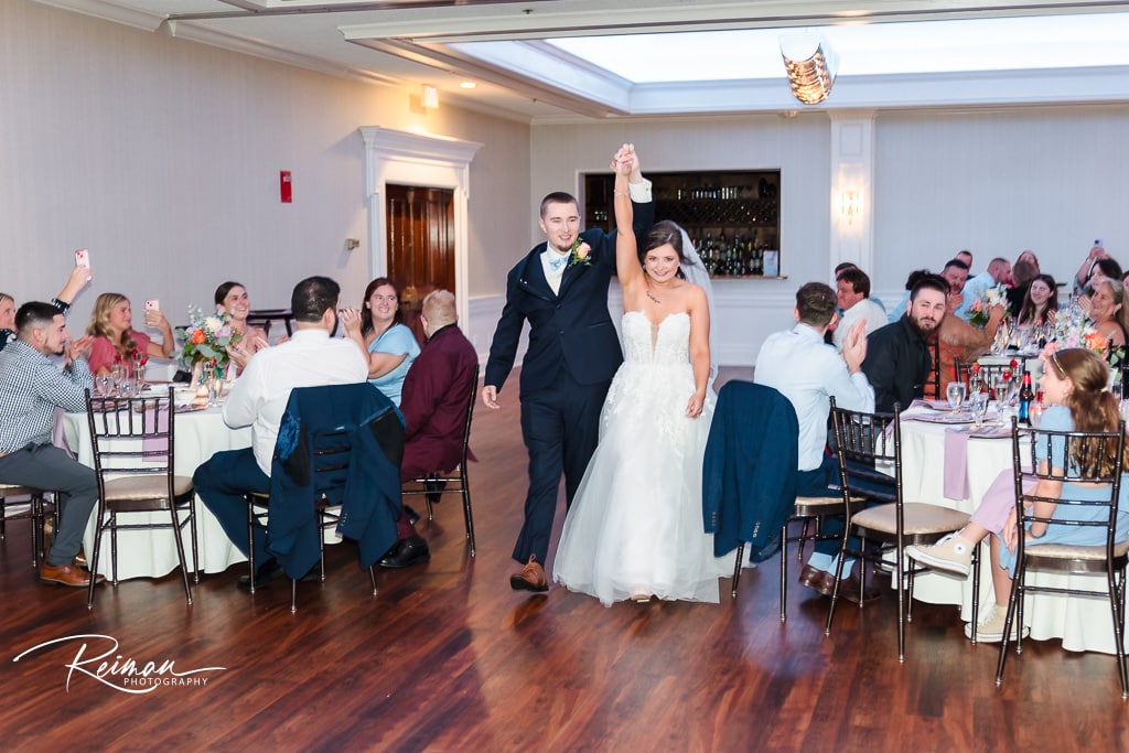 Summer Wedding, Colonial Hotel Wedding, Colonial Hotel, Reiman Photography, Worcester Wedding Photography, Boston Wedding Photographer, Gardner Wedding Photographer