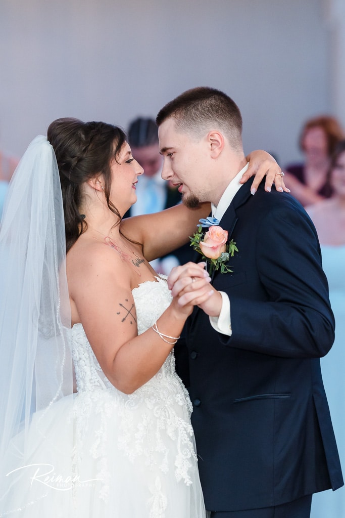Summer Wedding, Colonial Hotel Wedding, Colonial Hotel, Reiman Photography, Worcester Wedding Photography, Boston Wedding Photographer, Gardner Wedding Photographer