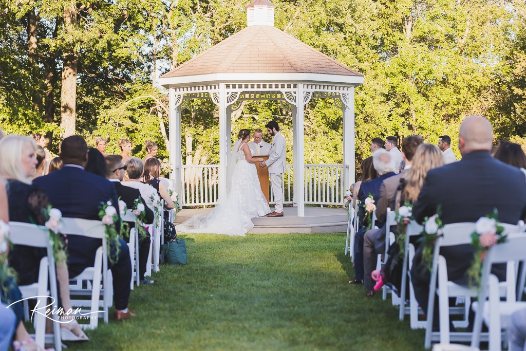 Independence Harbor Wedding, Reiman Photography, Wedding, Wedding Photography, Boston Wedding Photographer, Worcester Wedding Photographer, Independence Harbor